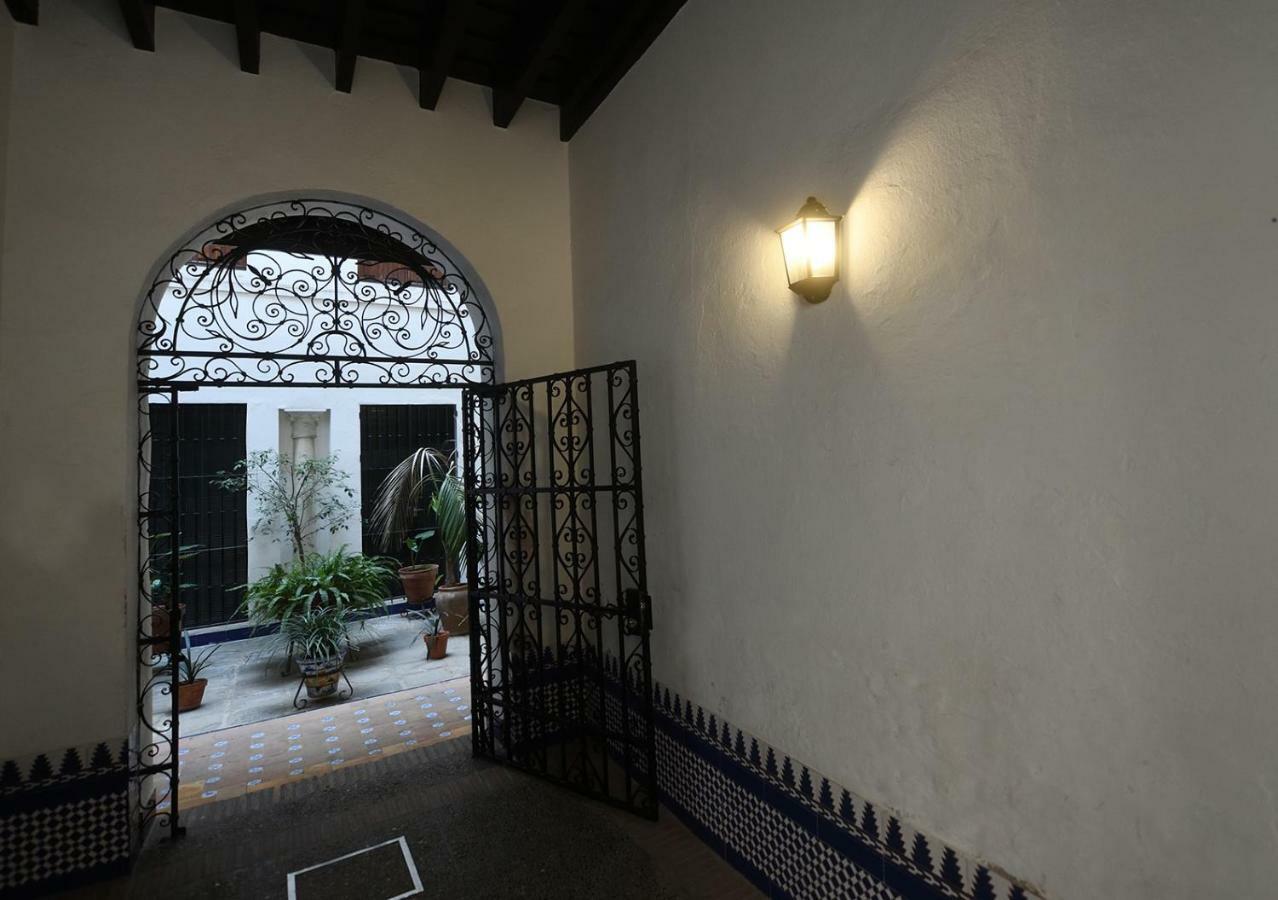Apartamento Arenal Seville Exterior photo