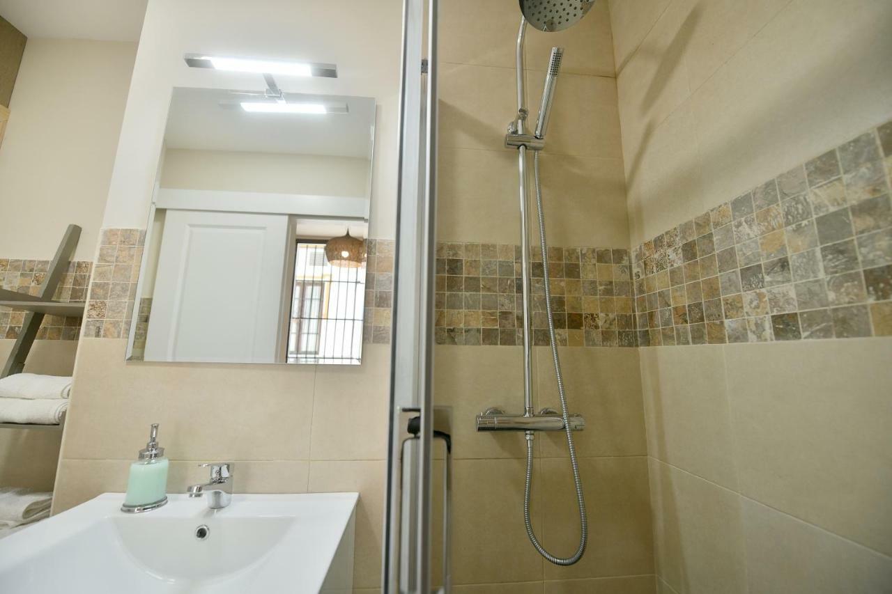 Apartamento Arenal Seville Exterior photo